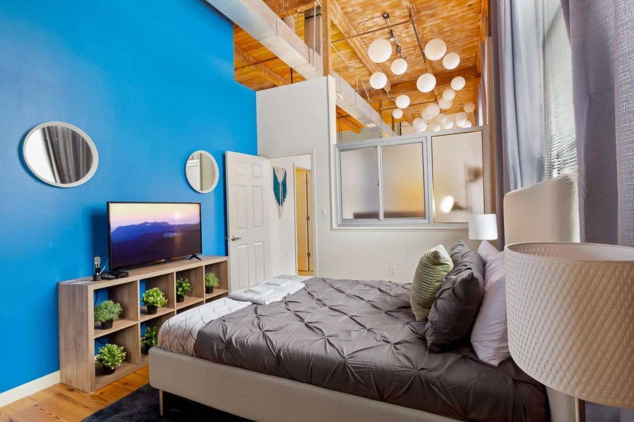 Апартаменты Trifecta Historic Brick 2Br Getaway Superhost Дарем Экстерьер фото